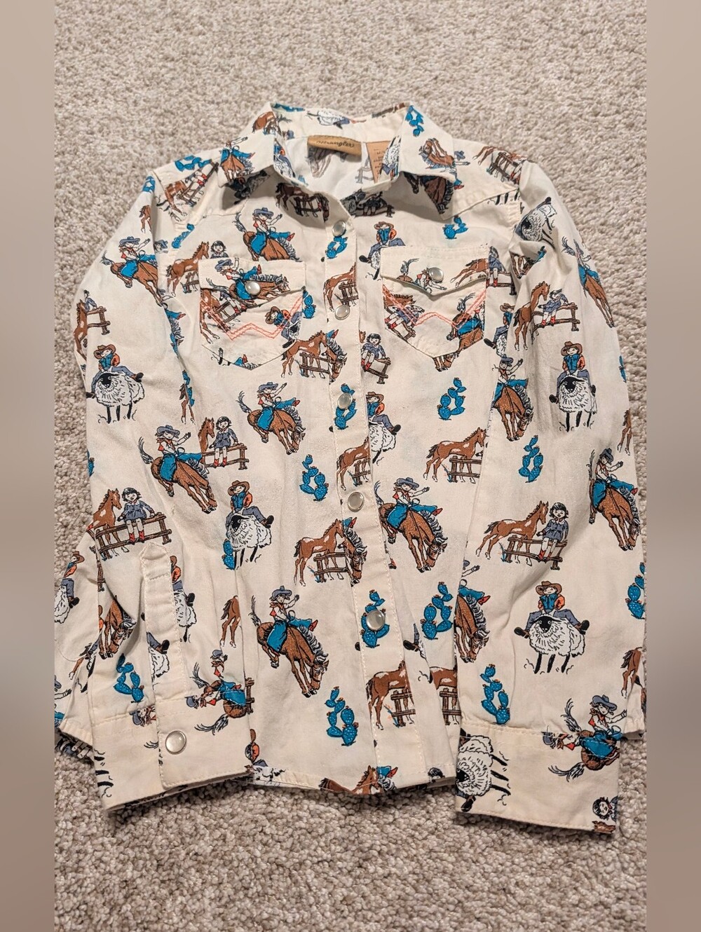 Wrangler Cream Western Print Button-Down Shirt with Blue & Brown Accents